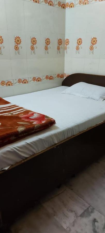 Mj Chawla Homestay Double Bed Attached Bathroom Room Амритсар Экстерьер фото
